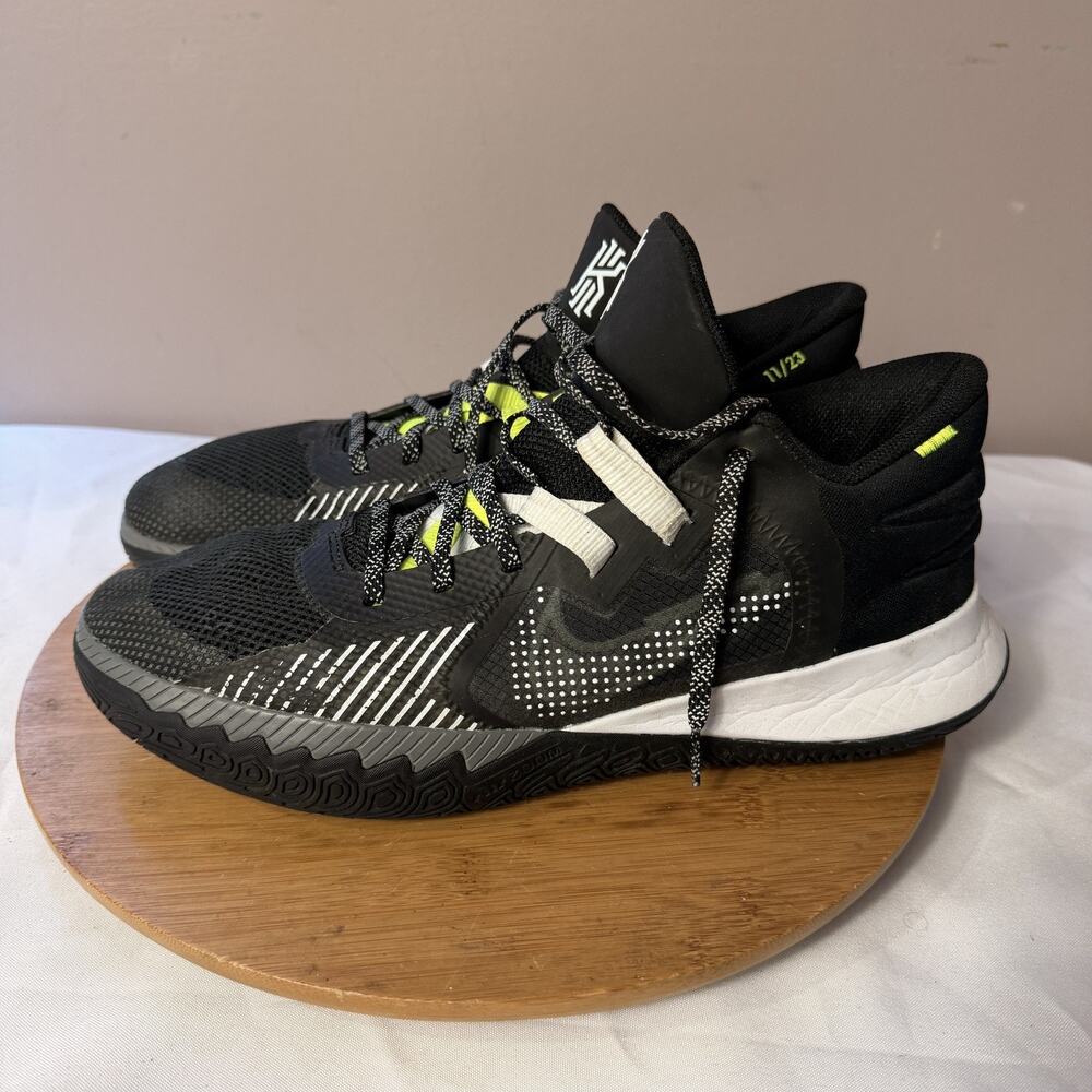 Nike Kyrie Flytrap V Men's Size 13 Basketball Shoes Sneakers CZ4100-002
